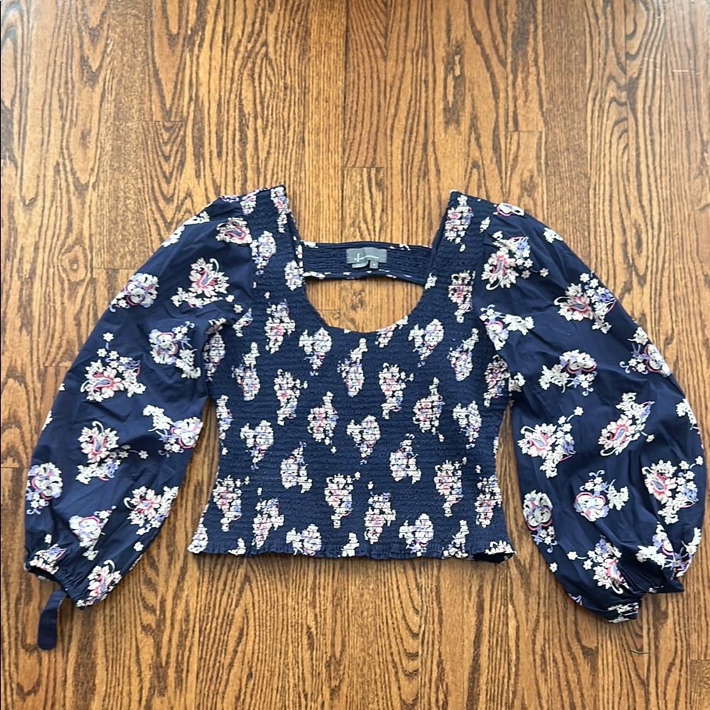 Fitted Floral Top with Balloon Sleeve